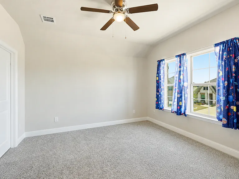 large upstairs room and walk in closet