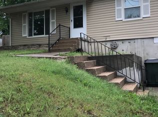 2506 Maverick Ln, Lawrence, KS 66046