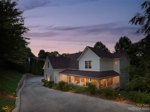 42 Buckeye Dr, Hendersonville, NC 28792