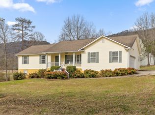 50 Valley Estates Dr, Trenton, GA 30752