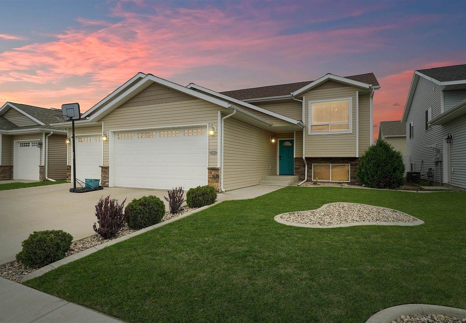 15 Berkeley St, Surrey, ND 58785 Zillow