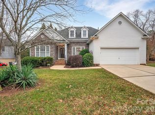 3001 River Bend Dr, Tega Cay, SC 29708