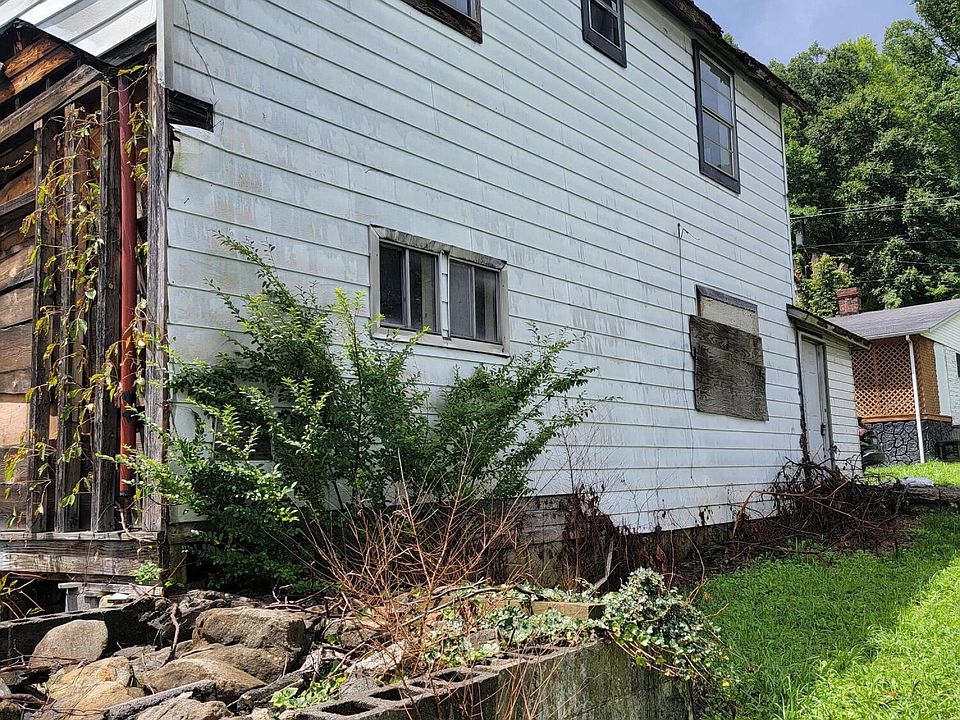 517 2nd St, Lynch, KY 40855 MLS 22017166 Zillow