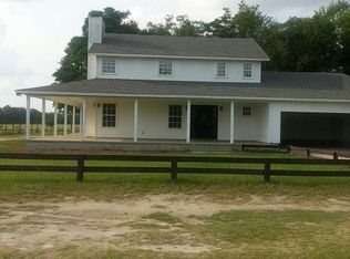 5877 Val Del Rd, Hahira, GA 31632