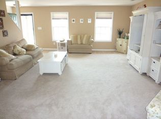 8372 Falkirk Dr, Avon, IN