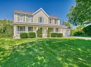 5 Colonist Ln, Rochester, NY 14624