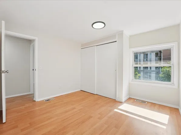 12 Saddlewood Court image 15 of 25