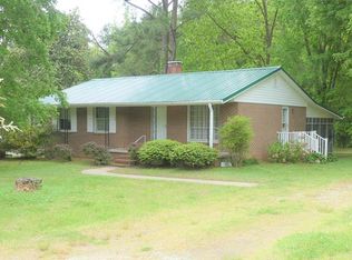104 E 7th St, South Hill, VA 23970