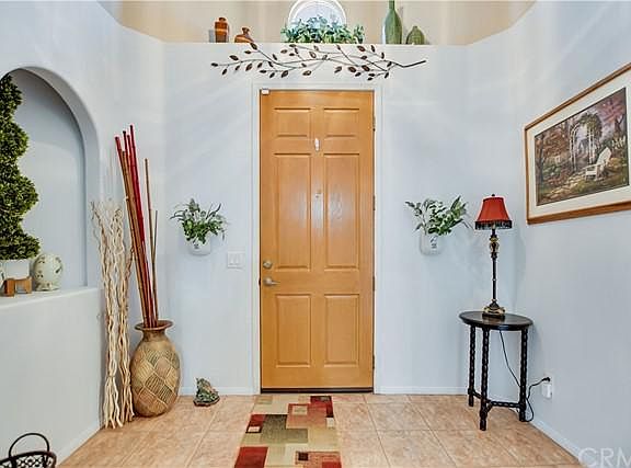 5th image of 821 Bermuda Dr