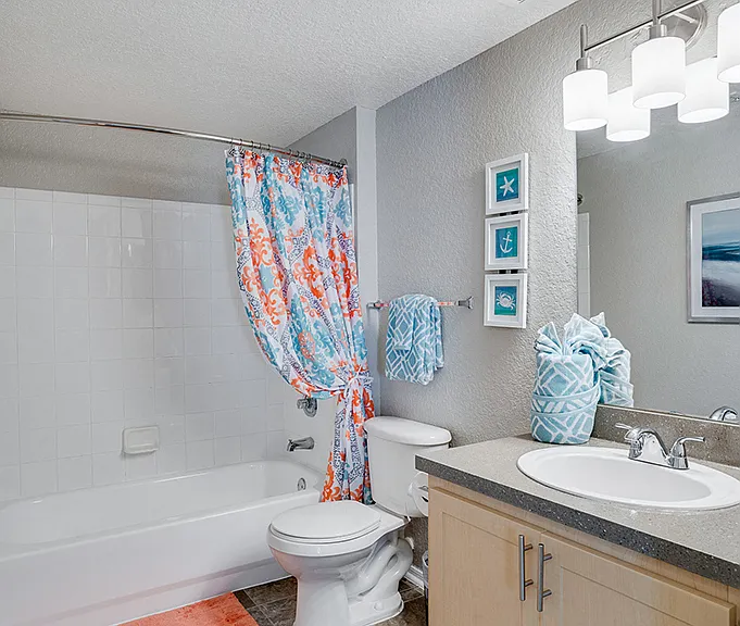 3 Bedroom - 3 Bed / 2 Bath - 1,081 Sq.Ft.