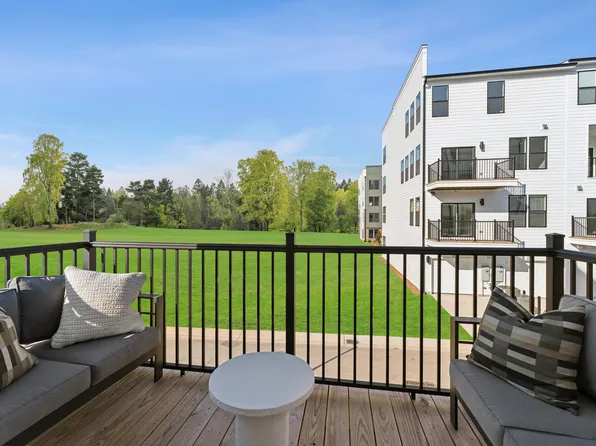 620 Hedrick Ridge Rd #112, Cary, NC 27519