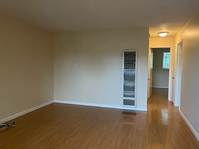 1547 Valle Vista Ave #1547 — Photo 7
