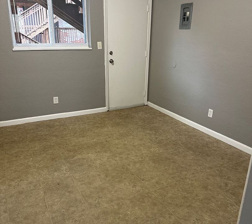 1st image of 1006 Forest Ct #B05-1040-1