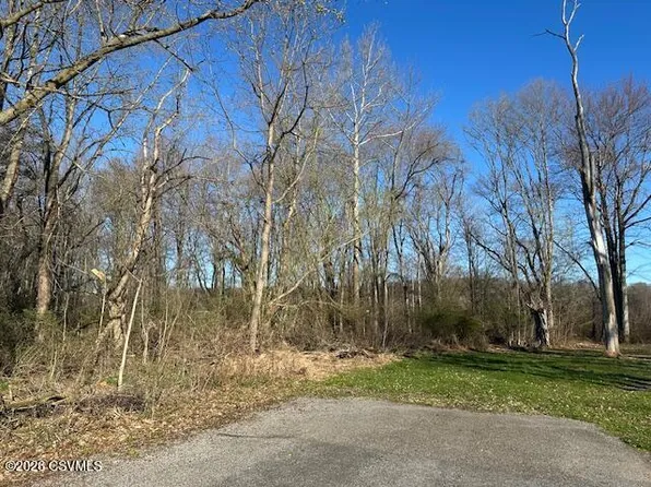 Madrid Ave, Bloomsburg, PA 17815