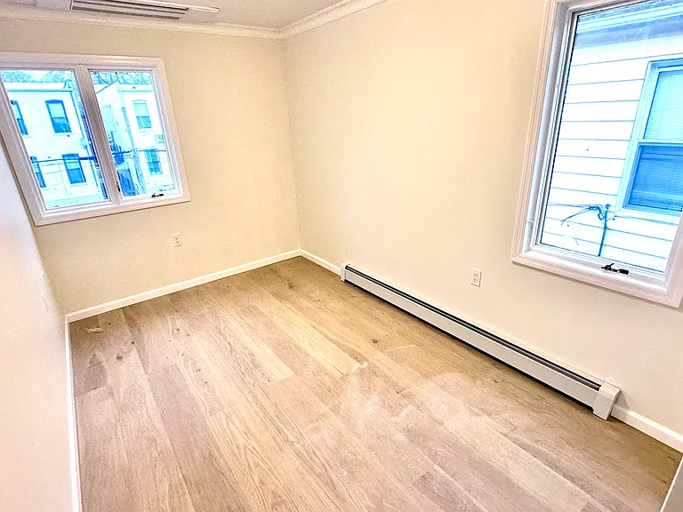 2351 E 23rd St #2 — Photo 7