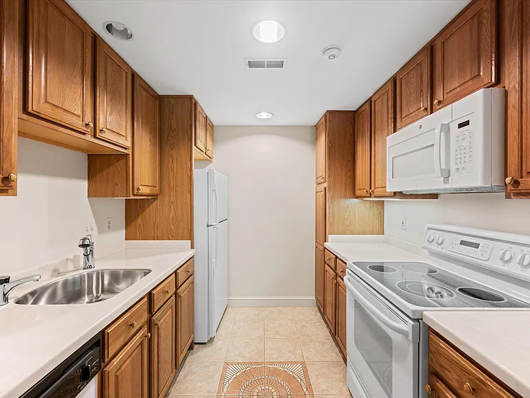 1051 Kelso Rd — Photo 23