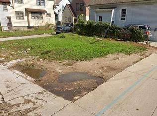 814 W Orchard St, Milwaukee, WI 53204