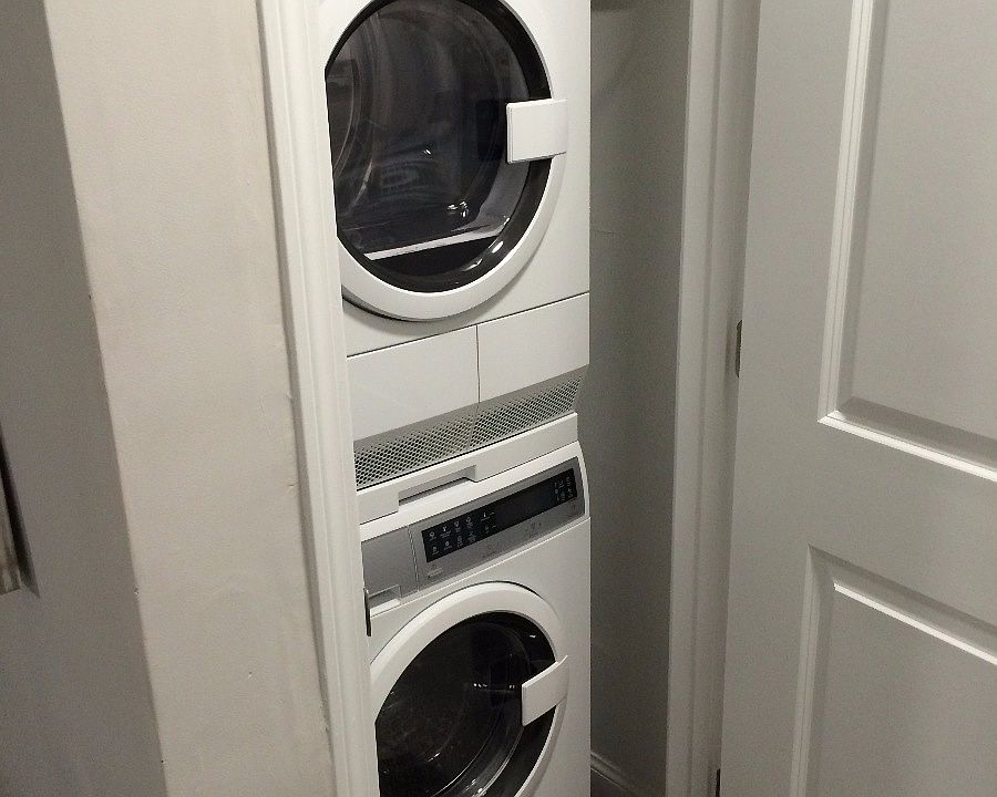 2nd image of 32 Clearway St APT 4A