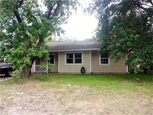 1st image of 2943 Briarwick Ln