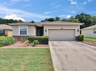 2823 Holly Bluff Ct, Plant City, FL 33566