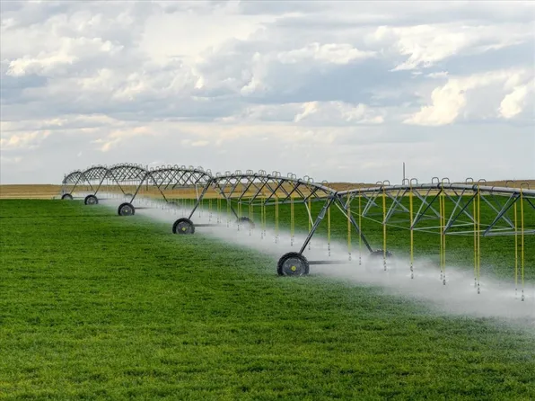 5798 Road 146, Van Tassell, WY 82242