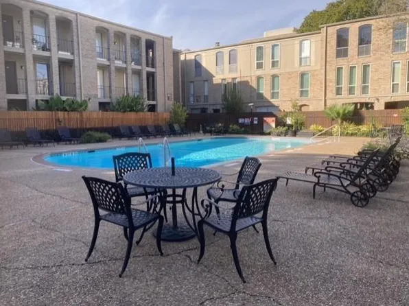 4627 Wild Indigo St APT 604, Houston, TX 77027