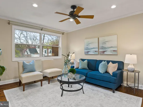 7219 Flower Ave APT 8, Takoma Park, MD 20912