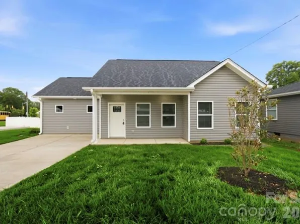 3800 Freedom Dr, Charlotte, NC 28208