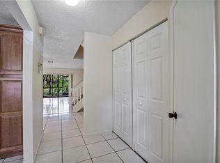 4904 NW 82nd Ave, Lauderhill, FL 33351