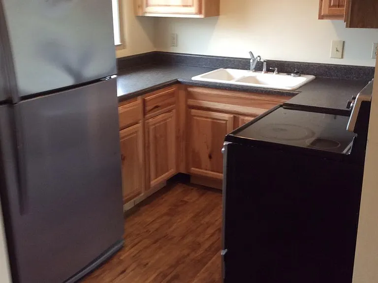 Nice, newer kitchen