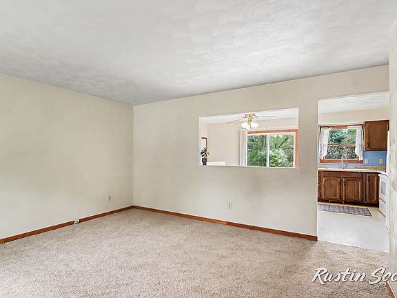 4th image of 7734 S 8th St