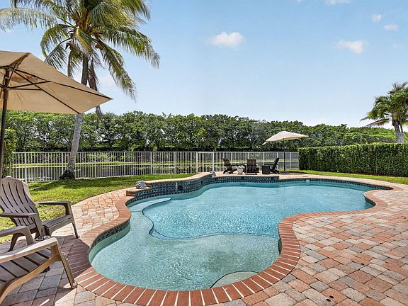 4th image of 4299 Laurel Ridge Circle