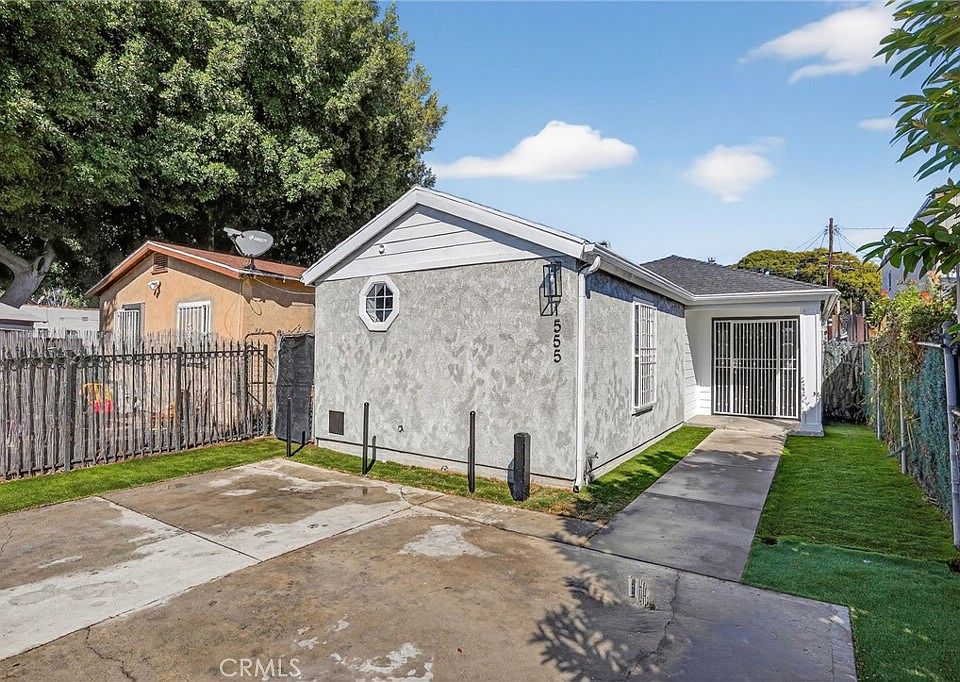 1st image of 1555 W 59th Pl