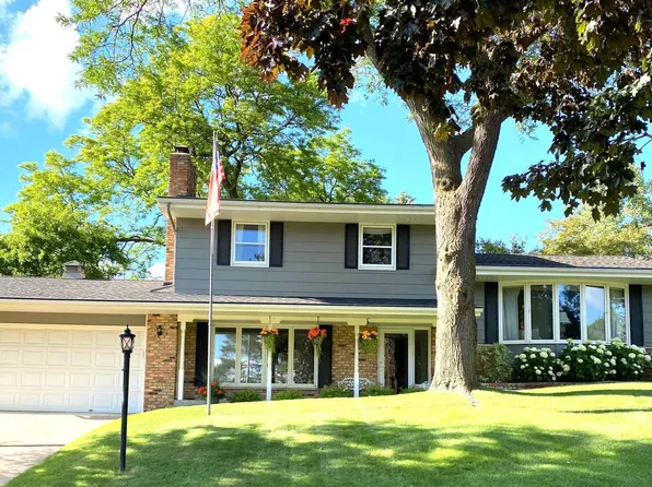 3908 Ensign Ave N, New Hope, MN 55427