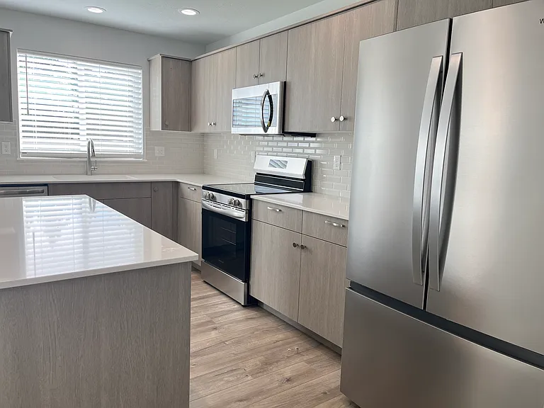 6285 W Karpathos St — Photo 34