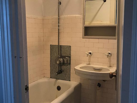 5th image of 1405 17th Ave #501
