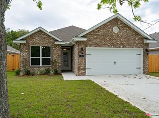 4B 8th St, Shalimar, FL 32579