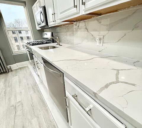 3rd image of 110 Saint Marks Pl #3