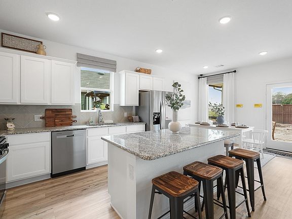 5th image of 4010 Colony River Rock Blvd