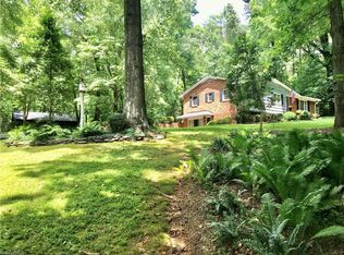 5871 Meadow Ln, Pfafftown, NC 27040