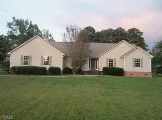 1140 Country Club Dr, Union Point, GA 30669