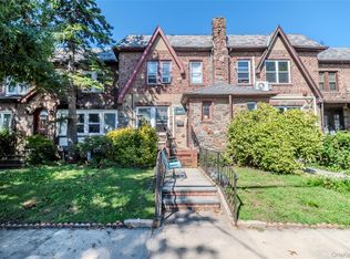 2612 150th St, Flushing, NY 11354