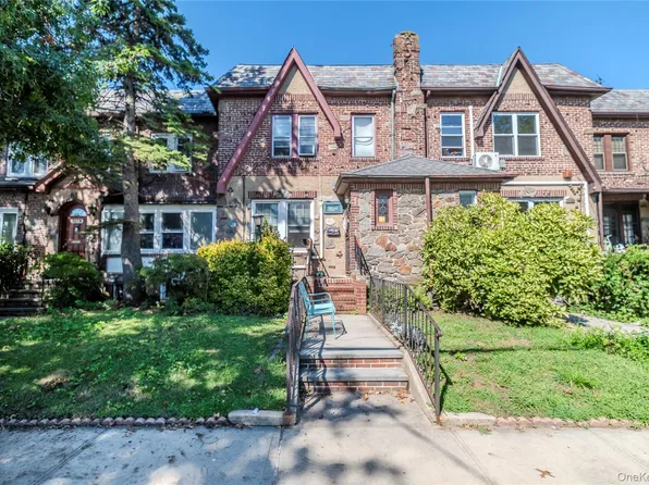 2612 150th Street, Whitestone, NY 11354