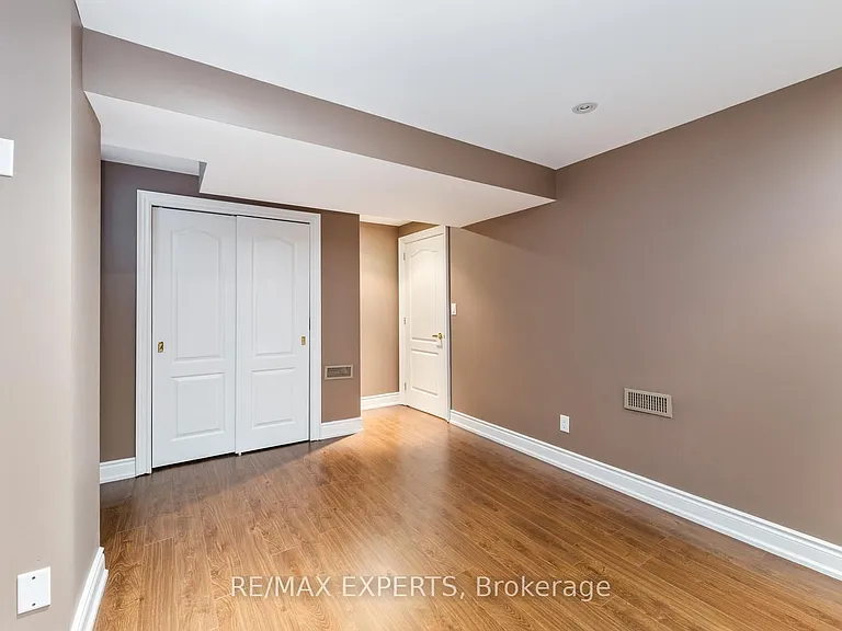 462 Vaughan Mills Rd #BASEMENT — Photo 15
