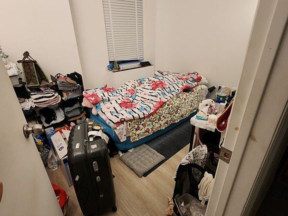 2nd image of 50 W 34th St #16A04