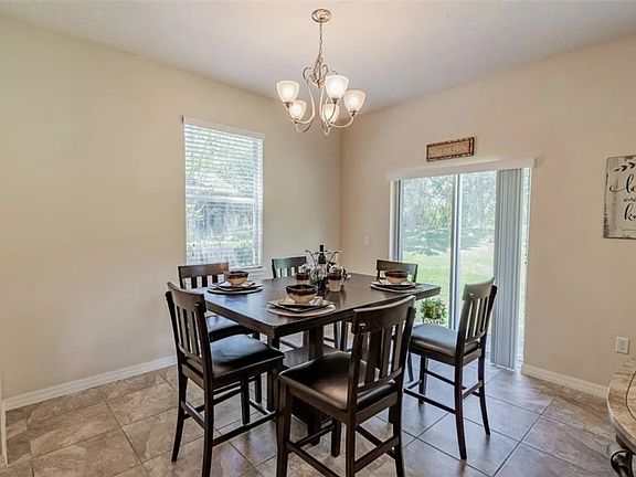 4th image of 2152 Betsy Ross Ln #2