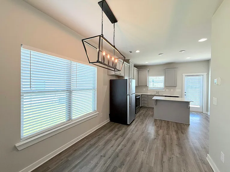 219 Cotton Bayou Dr — Photo 8