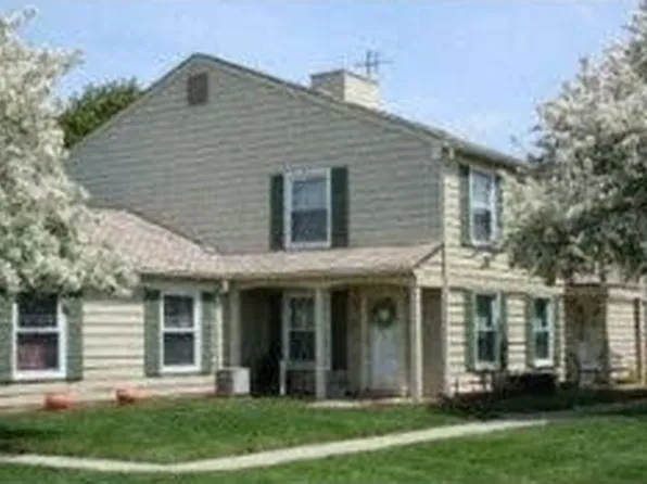 2816 Willow Ct #A, Lake Orion, MI 48360