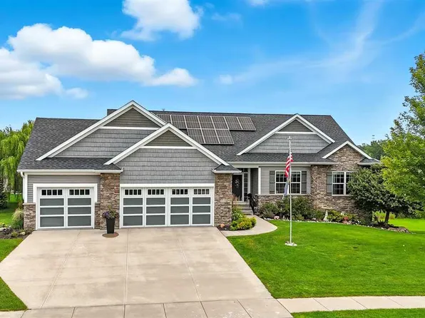 1860 Timber Wolf Dr, North Liberty, IA 52317