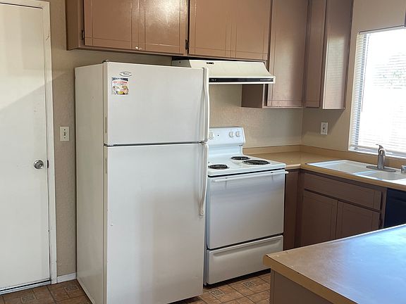 2nd image of 553 W 23rd St #A